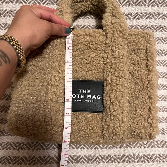 Marc Jacobs Teddy the tote bag small beige EUC - Picture 16 of 16